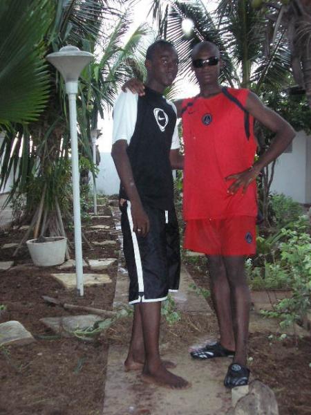 MOMAR & LIVESTRONG THIER